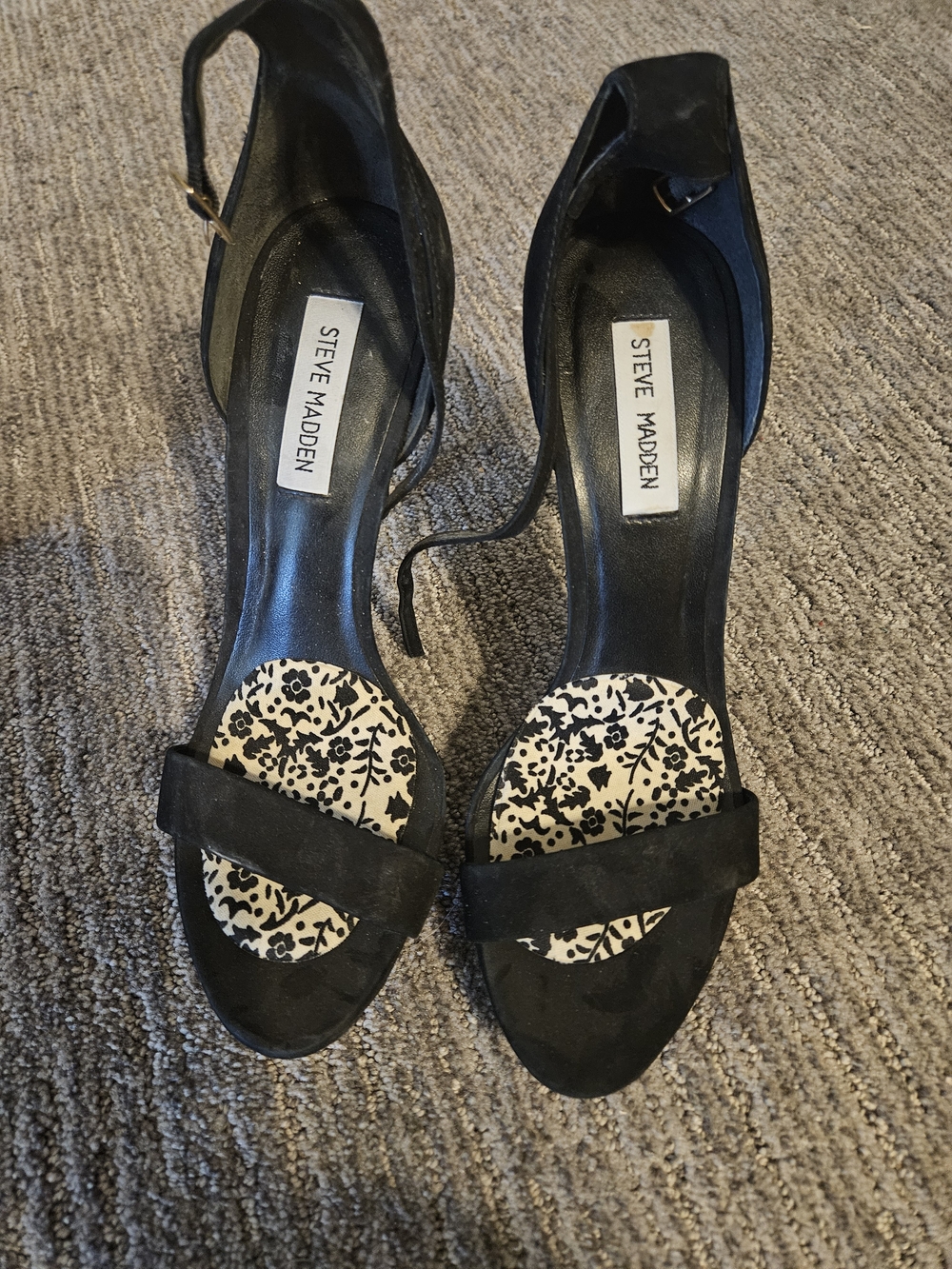 Steve Madden Black Suede Stiletto Sandals - Picture 2 of 5